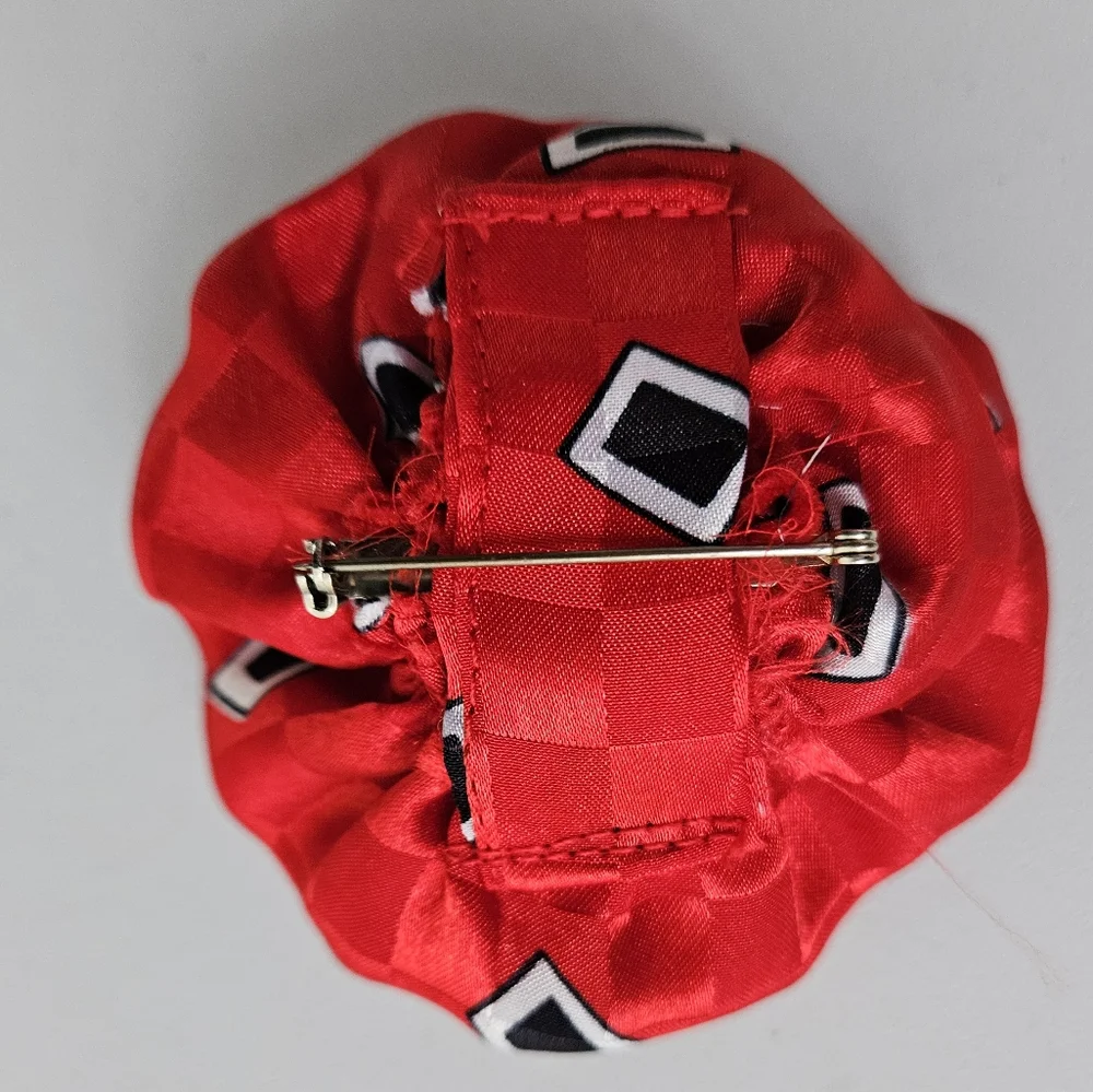 Red Satin Fabric Pattern Lapel Pin